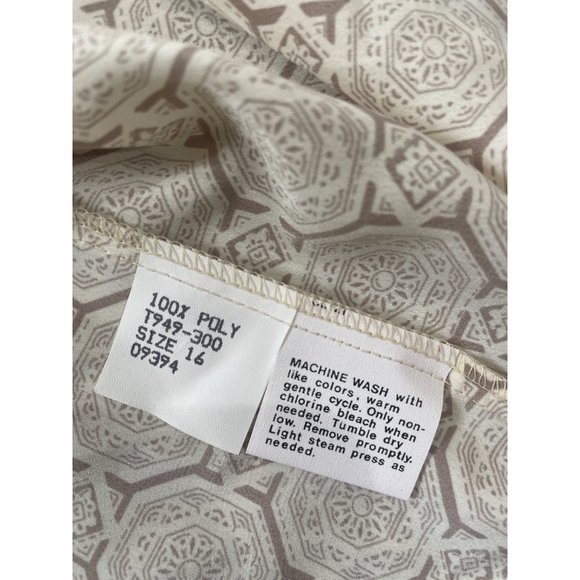 Vintage Sophisticates By Pendleton Geometric Button Up Blouse Tan Womens Size 16 - Picture 6 of 7